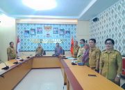 BUPATI BANGGAI H. AMIRUDIN MENGIKUTI RAKOR PENCABUTAN PPKM MELALUI ZOOM MEETING