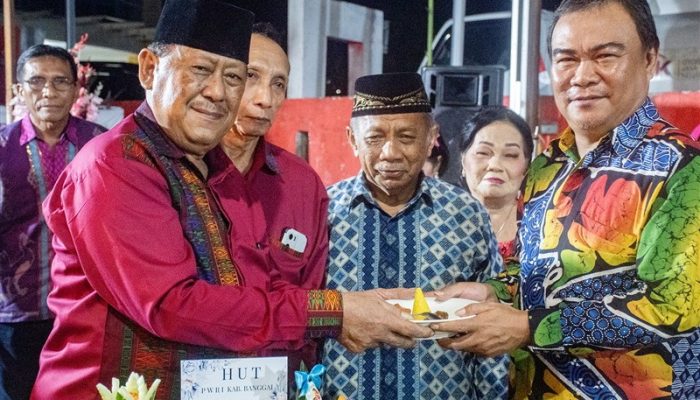 Pj. Sekda Banggai Hadiri Ramah Tamah PWRI