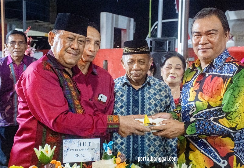 Ramah Tamah HUT PWRI ke-62 di Luwuk
