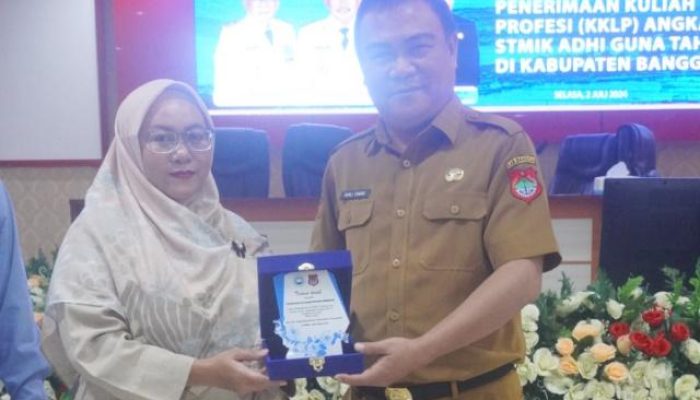 Mahasiswa STMIK Adhi Guna Palu di Luwuk