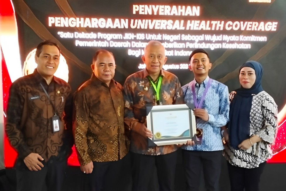 Wabup Banggai H. Furqanuddin Masulili bersama Tim dari Kabupaten Banggai