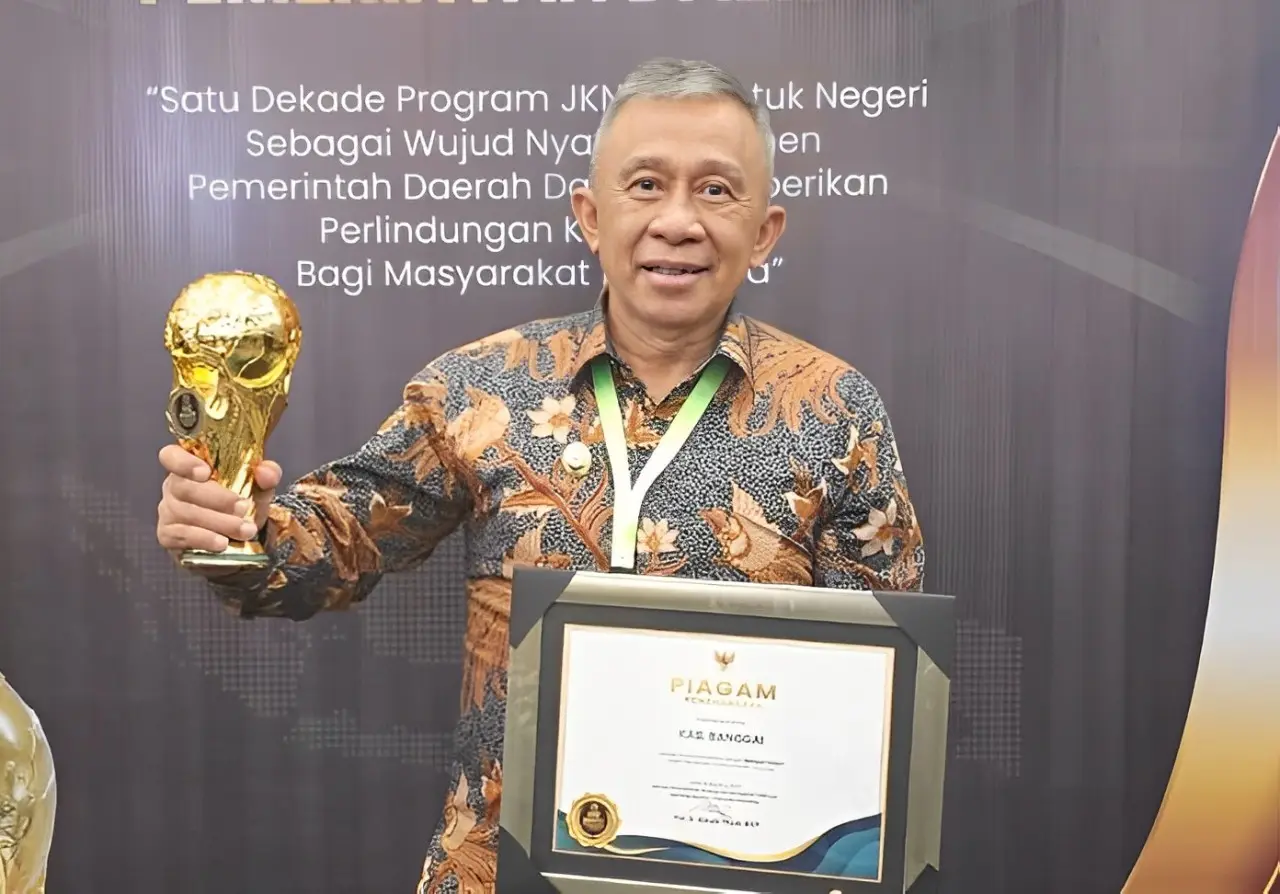 Penandatanganan Nota Kesepakatan Pemkab Banggai dan DPRD Kabupaten Banggai.