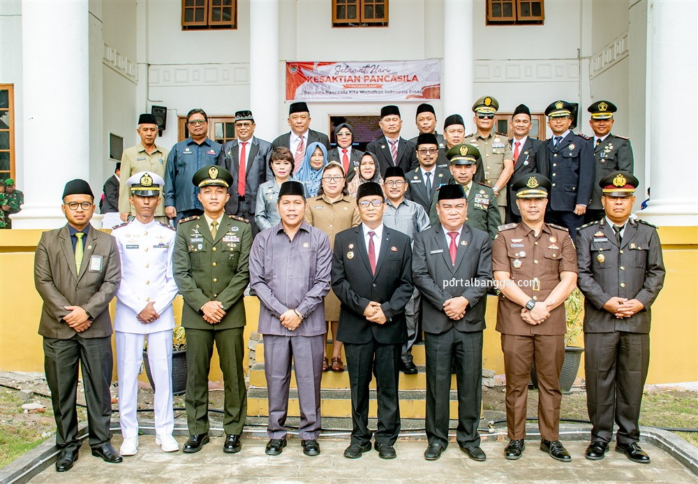 Pjs. Bupati Banggai Raziras Rahmadillah, S.STP., M.A.