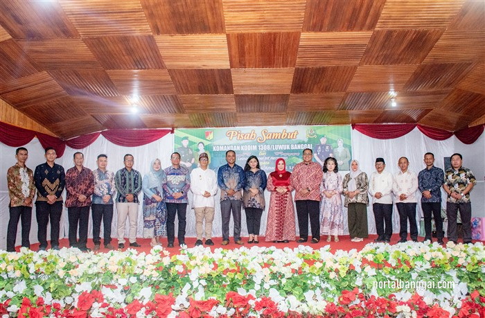 Foto Bersama Pisah Sambut Dandim 1308/LB