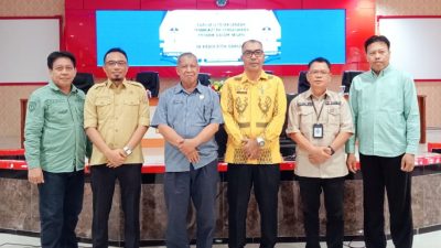 Foto Bersama saat Sosialisasi P3DN di Ruang Rapat Umum Kantor Bupati (Foto : Ist)