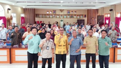 Foto Bersama saat Sosialisasi P3DN di Ruang Rapat Umum Kantor Bupati (Foto : Ist)