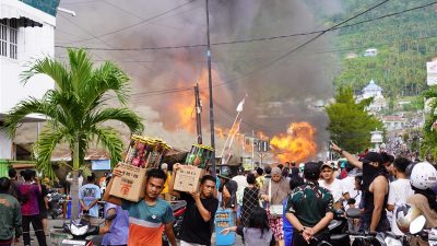 Pasar Sentral Luwuk Terbakar