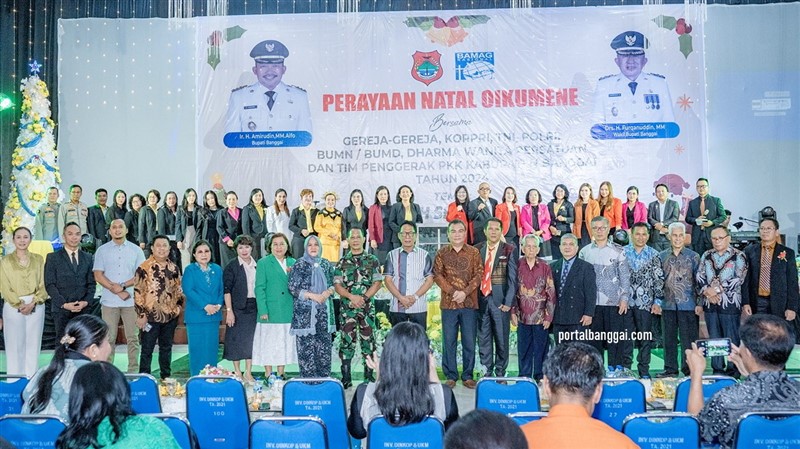 Foto Bersama Natal Oikumene Kabupaten Banggai tahun 2024