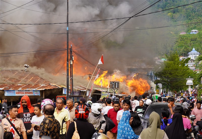 Pasar Sentral Luwuk Terbakar
