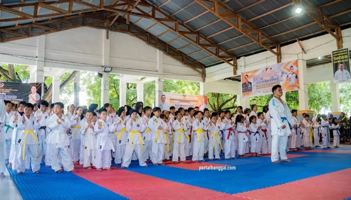 Kejuaran Karate Antar Dojo / Ranting Banggai Brothers Piasa Bupati Banggai Tahun 2025 Dibuka