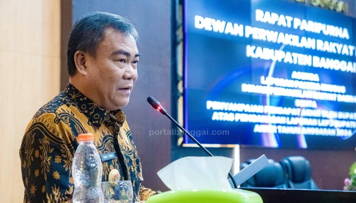 Pj Sekda Kabupaten Banggai Hadiri Penyampaian Laporan Pansus DPRD Terhadap LKPJ Bupati Banggai Akhir Tahun Anggaran 2024