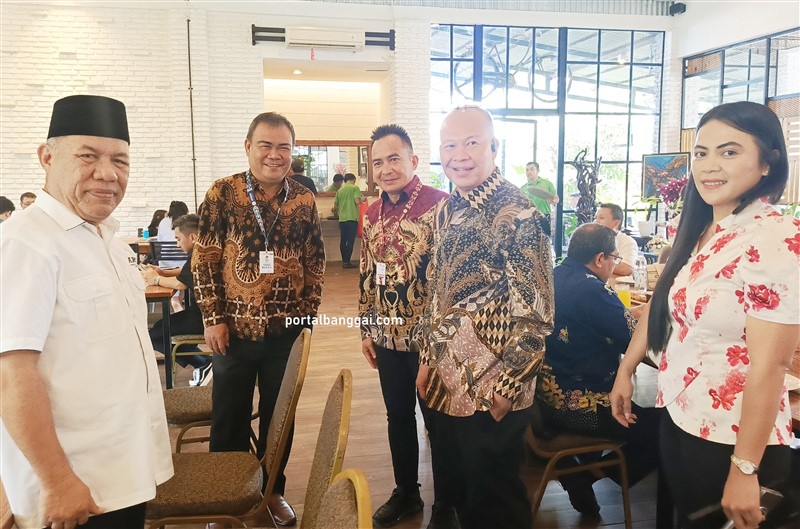 Owner PT Royal Group, Jefrey Jocom bersilaturahmi dengan Penjabat (Pj) Sekretaris Daerah Kabupaten Banggai Ir. Moh. Ramli Tongko, S.Sos., S.T., M.Si.