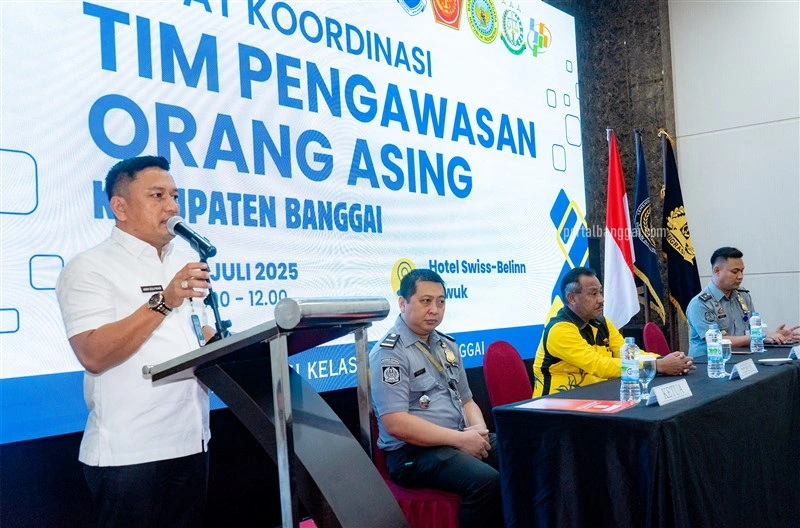 Sambutan Kabag Tata Usaha dan Umum Kantor Wilayah Direktorat Jenderal Imigrasi Sulawesi Tengah Andi Zulfikar Rasdin sekaligus membuka Rakor Timpora.