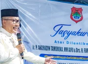 Bupati Banggai H. Amirudin saat acara Tasyakuran di Desa Sumber Mulya Kecamatan Simpang Raya, 25 Juli 2025.