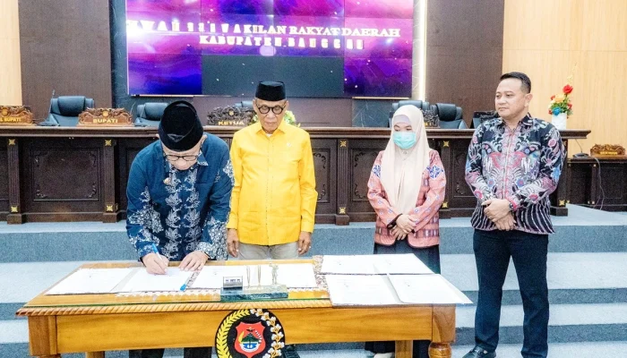 DPRD Banggai Tetapkan Nota Kesepakatan KUPA-PPAS Perubahan APBD Tahun Anggaran 2025