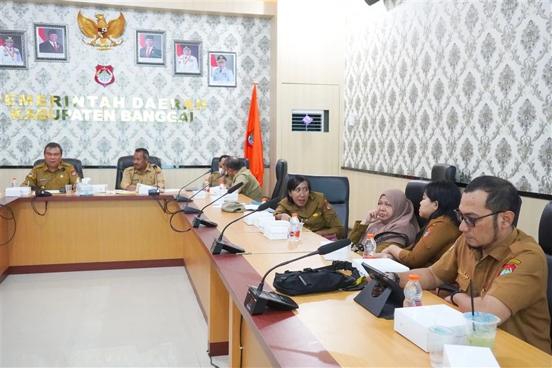 Pj Sekda Kabupaten Banggai Ikuti Rakor Inflasi Secara Daring