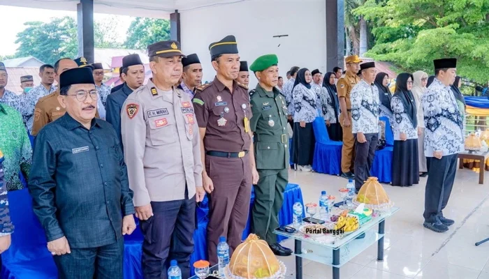 Upacara Peringatan HUT PGRI ke-80 dan Hari Guru Nasional 2025 di Luwuk