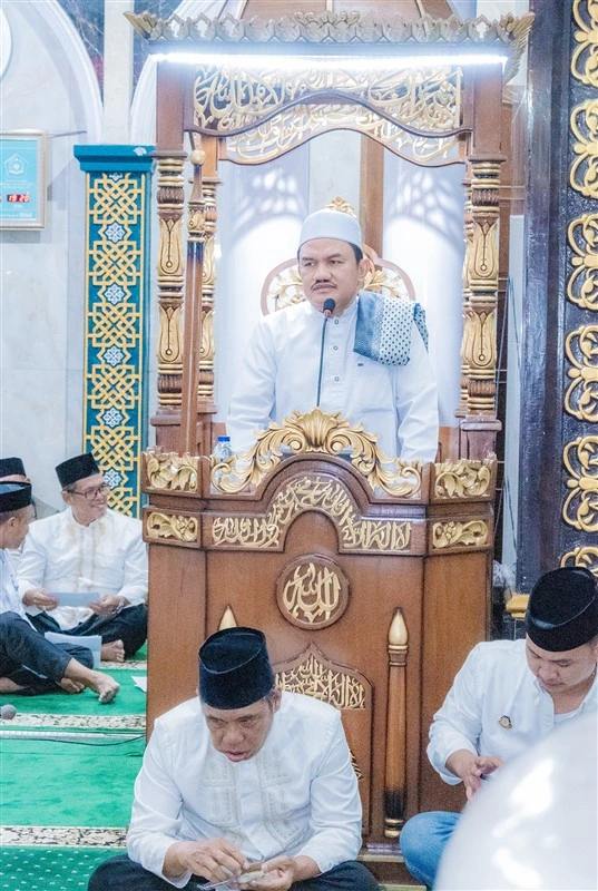 Pimpinan Majelis Pengkajian Tauhid Tasawuf Indonesia, Kh. Dr. Khairunnas.