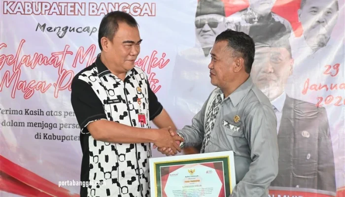 Sekda Banggai Hadiri Pelepasan Purna Bhakti Kaban Kesbangpol